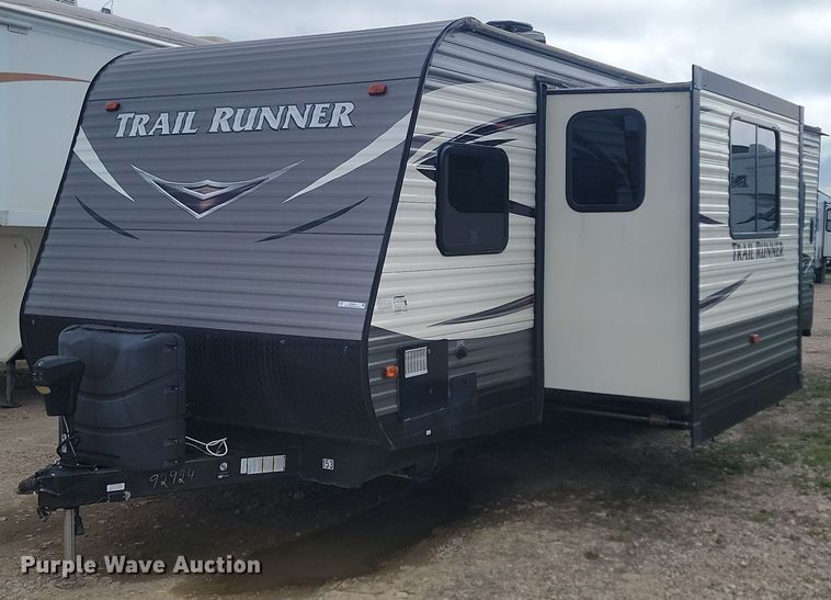 2019 Heartland RV 28th Trail Runner toy hauler camper - NZ9821