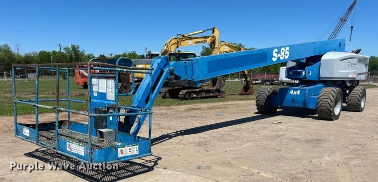 2013 Genie S-85 boom lift - DO1111