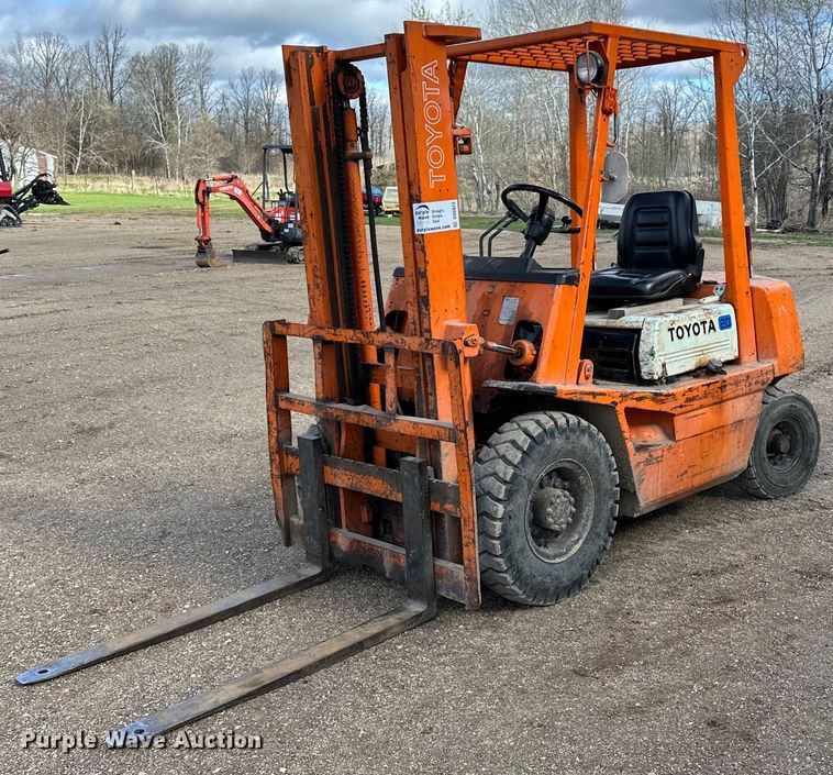 Toyota 4FG20 forklift - DQ0823