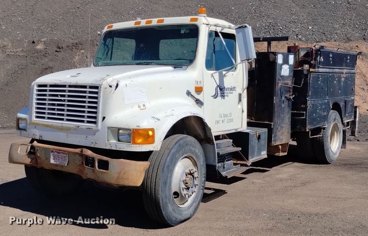 1989 International 4900 utility / service truck - DQ6086