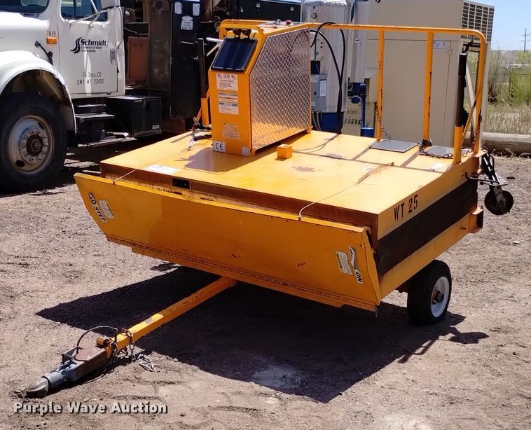 2017 KM International  KM 4-48 infrared Asphalt Heater - DQ6091