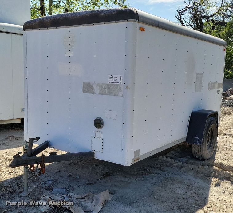 1990 Wells Cargo TW121 enclosed cargo trailer - DR8022