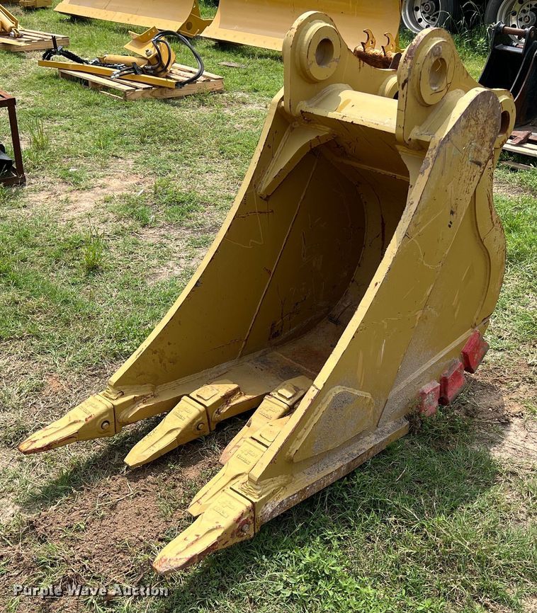 2022 Agrotk CAT320-24 27" W excavator bucket - DS2950