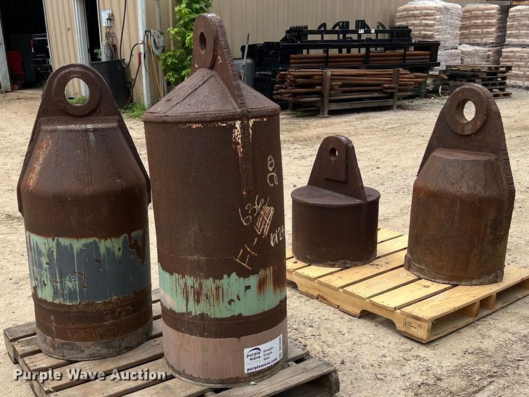 4) 20" casing pull heads - DS3040