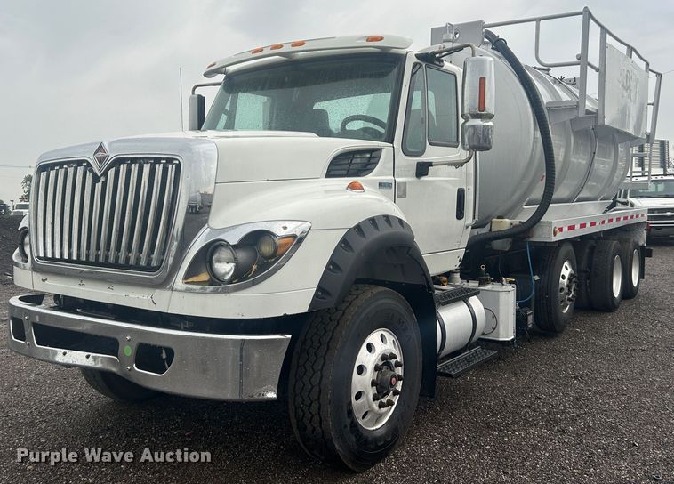 2012 International WorkStar 7600 SBA tank truck - EG1366