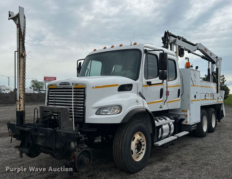 2012 Freightliner Business Class M2 Crew Cab utility / service truck - EG1517