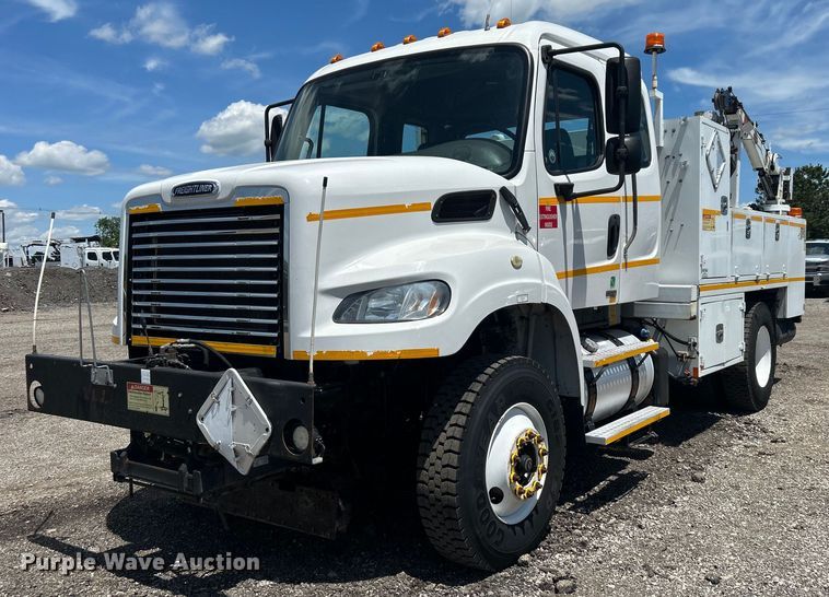 2012 Freightliner  Business Class M2 utility / service truck - EG1571
