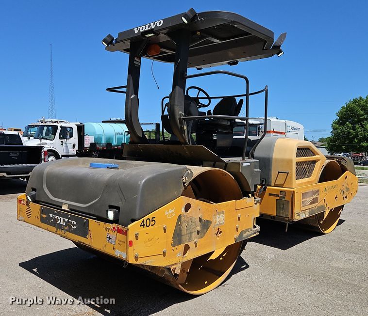 2015 Volvo DD120B double drum vibratory roller - EI3808