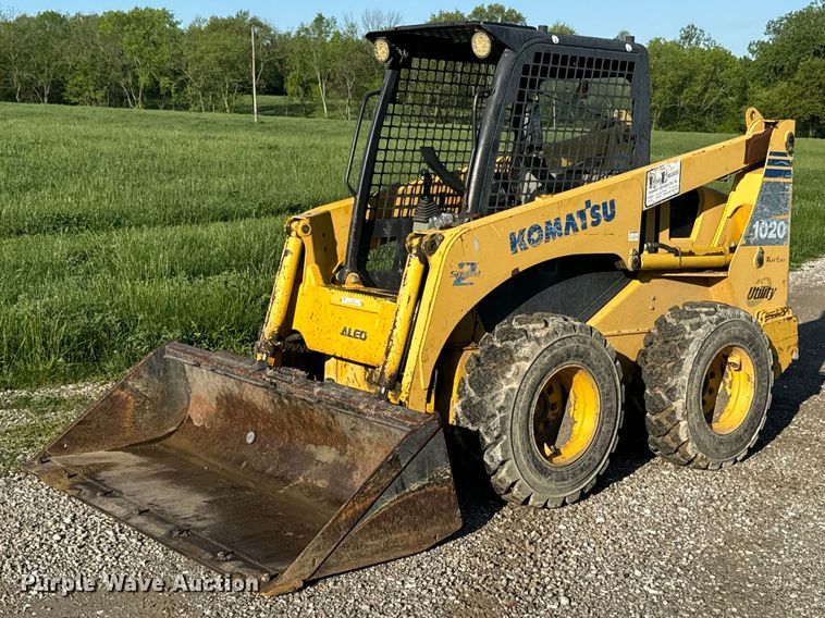 2004 Komatsu 1020 skid steer loader - EJ2728