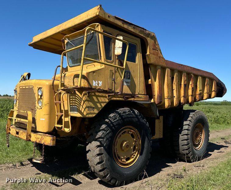 1977 Caterpillar 769B haul truck - EJ2791