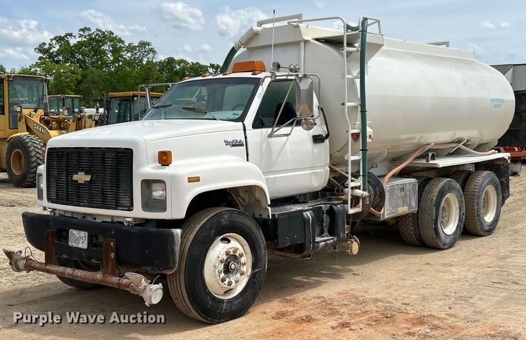 1994 GMC Topkick C6500 water truck - EK4580