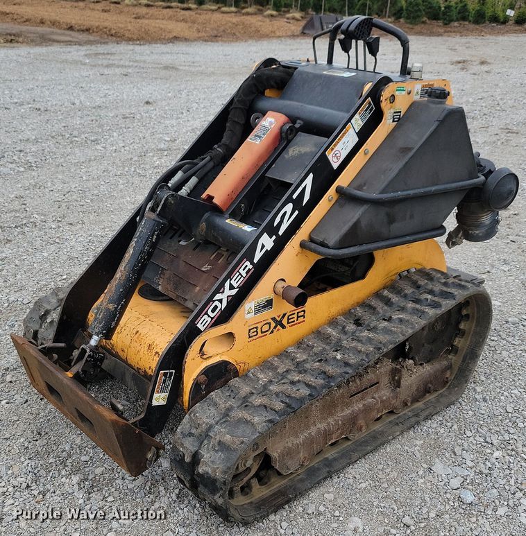 2009 Boxer 427 compact utility loader - KB9063