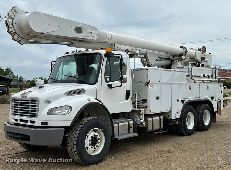 2015 Freightliner Business Class M2 bucket truck - ND9350