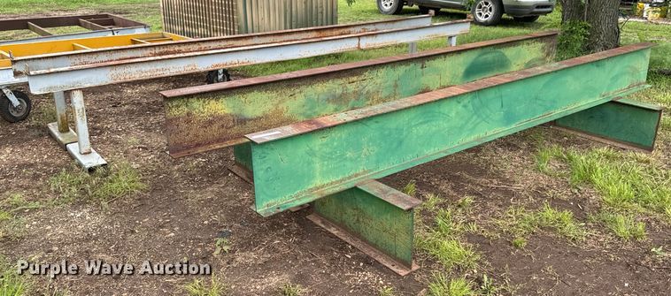 (2) pipe racks  - ND9384