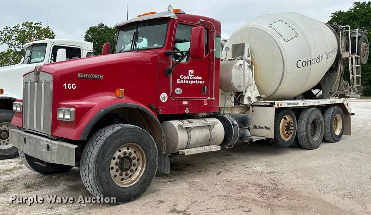 2015 Kenworth W900 ready mix truck - NL9799