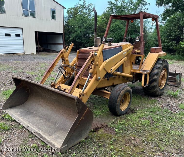 1990 Case 480F landscape tractor - NR9874