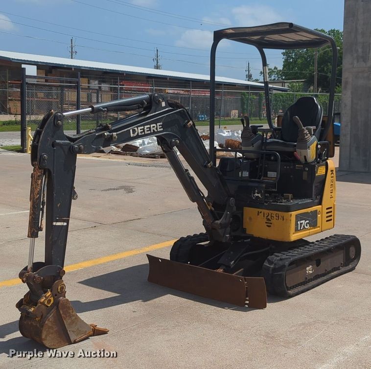 John Deere 17G mini excavator - NZ9728