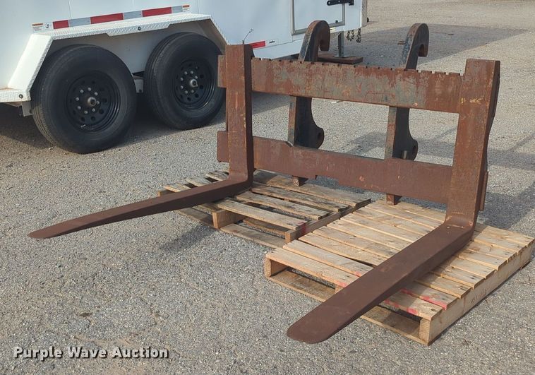 54" L forks - NZ9734