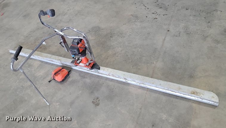 2021 Husqvarna  BV301 vibrating screed - NZ9871