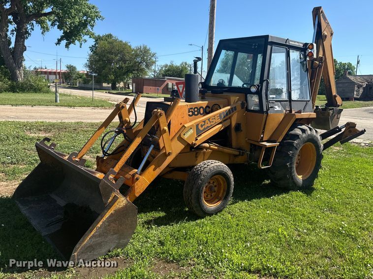 1980 Case 580C backhoe - EJ2785