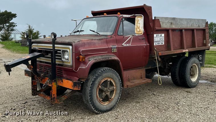 1975 Chevrolet  C60 dump truck - LR9346