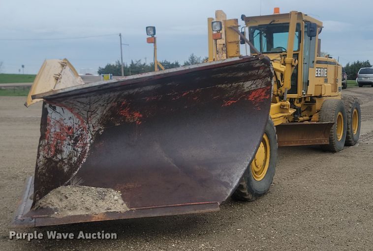 1999 John Deere 772CH motor grader - NZ9852