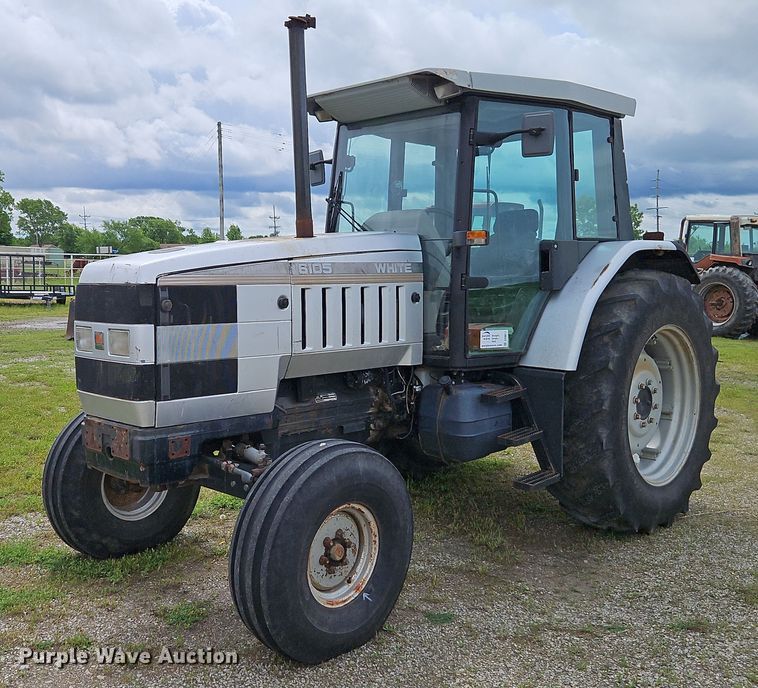 1992 White 6105 C tractor - DR8617