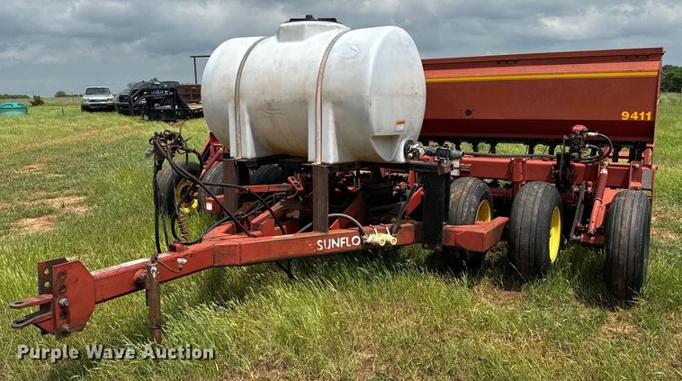 Sunflower 9411 grain drill - EJ0652