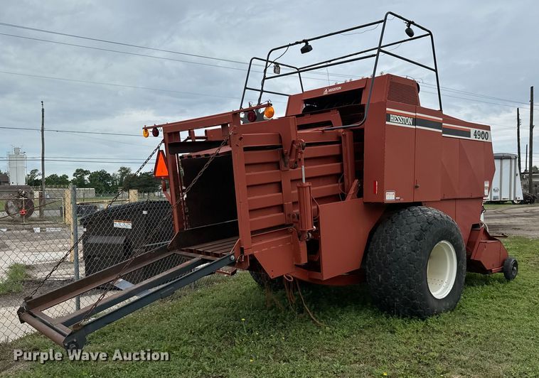 Hesston 4900 large square baler - NL9832