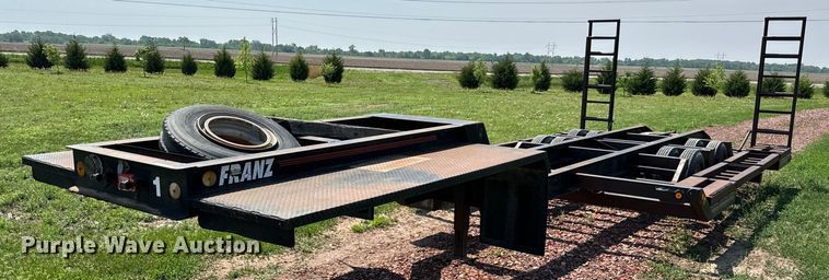 1988 Shop built combine trailer - NL9838