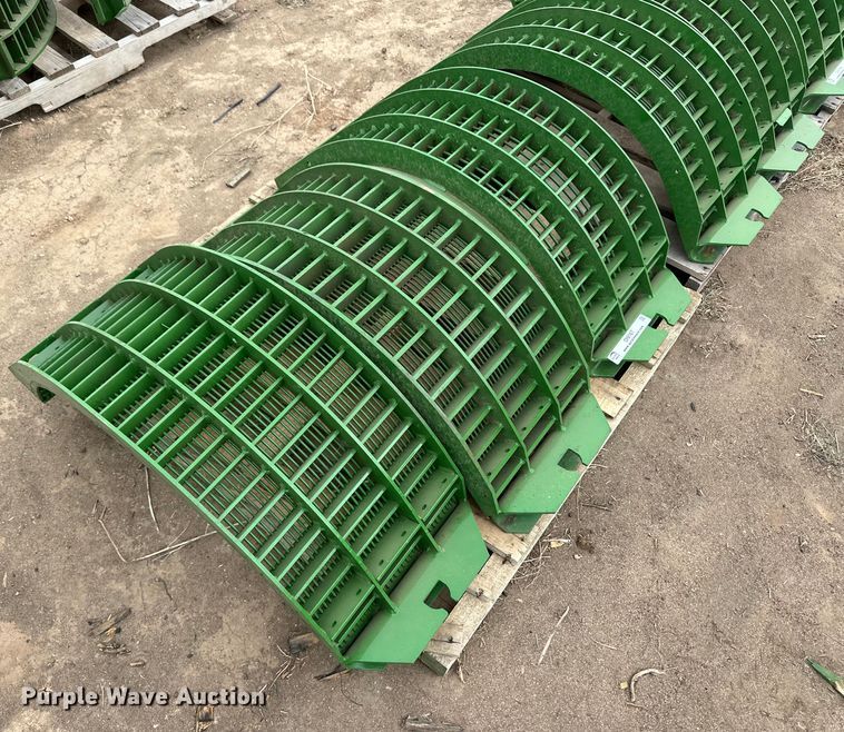 John Deere concaves  - OI9167