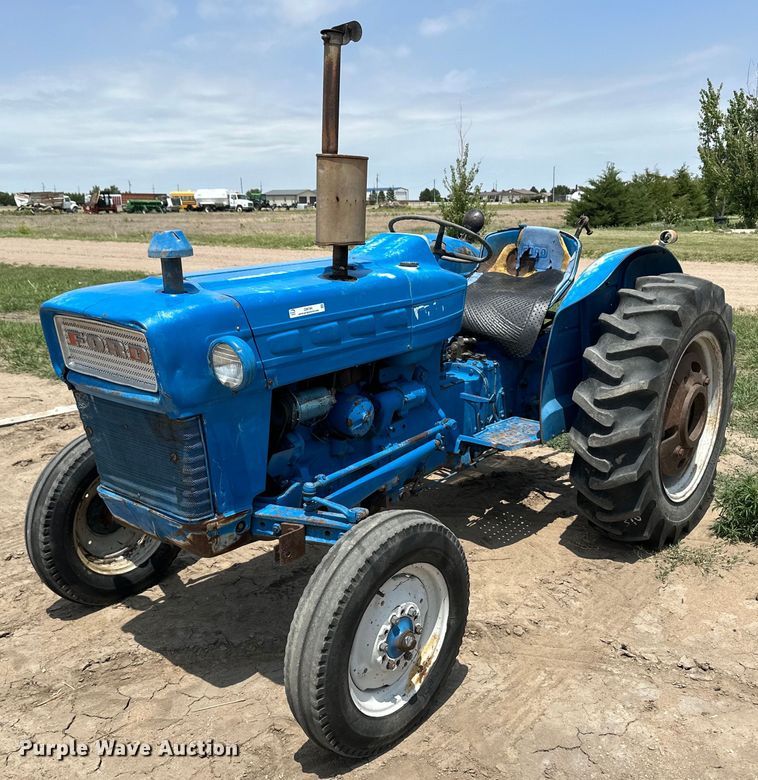 Ford 2000 Tractors For Sale | Purple Wave Auction