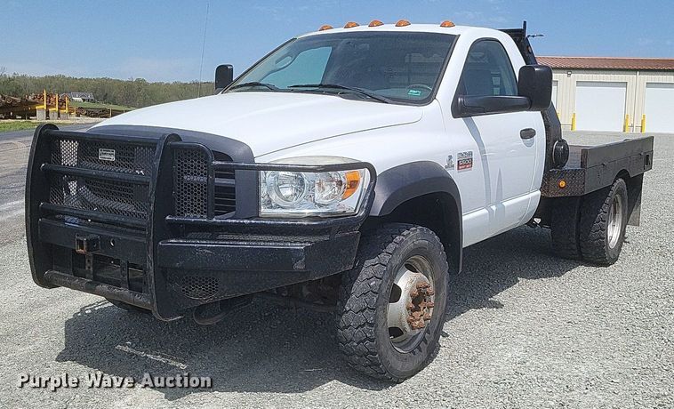 2010 Dodge Ram 5500HD flatbed truck - EJ7922