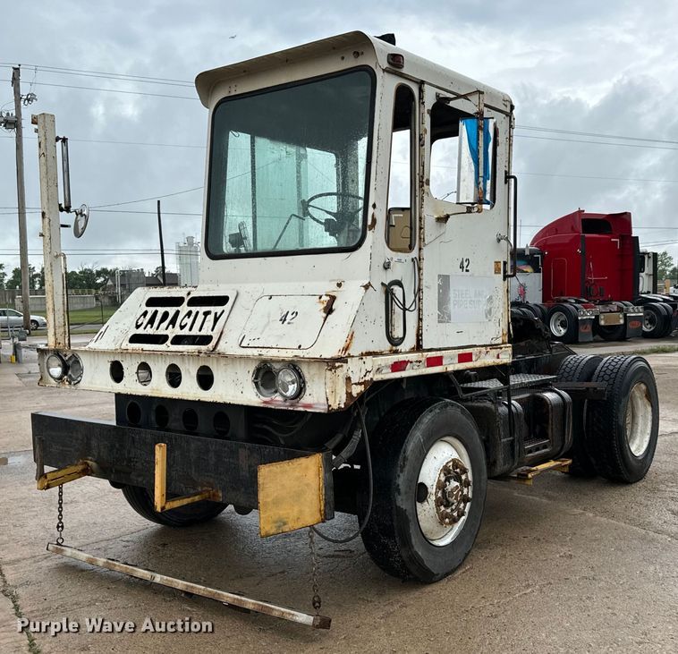 Capacity  YT30 yard truck - NL9829