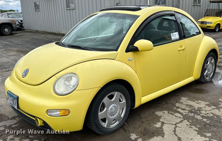 2001 Volkswagen  New Beetle  - DP8382