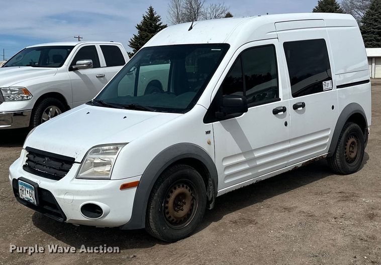 2013 Ford  Transit Connect XLT van - DQ0694