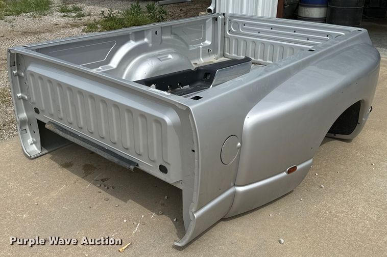 Dodge Ram Laramie pickup bed - DX0556