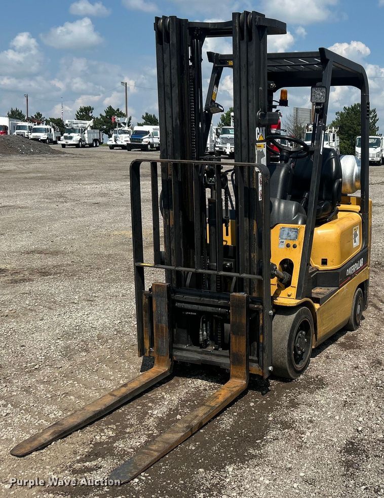 2000 Caterpillar GC15K forklift - EG1605