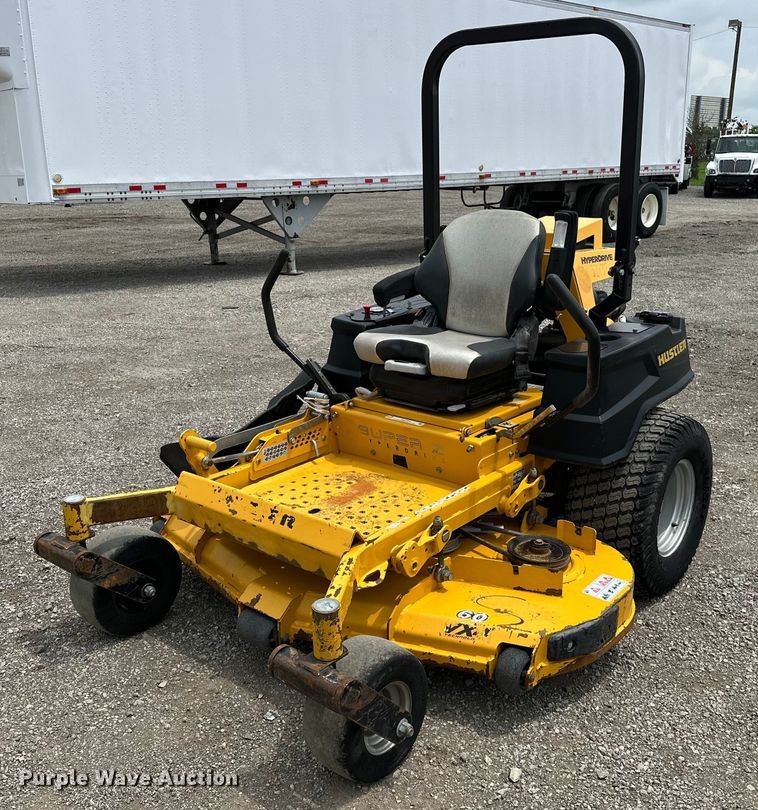 2018 Hustler Super Z HyperDrive  ZTR lawn mower - EG1619