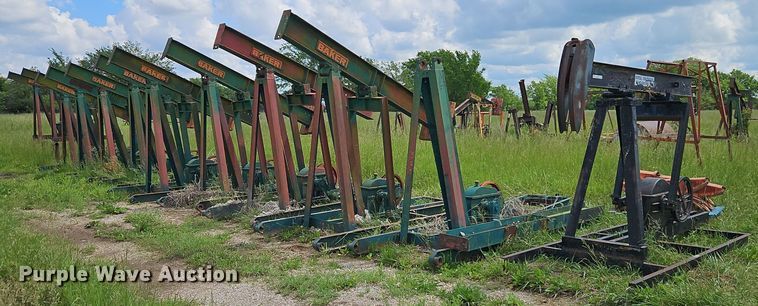 (12) pump jacks - EI3860