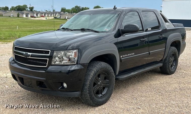 2008 Chevrolet Avalanche LT Crew Cab pickup truck - EK4641