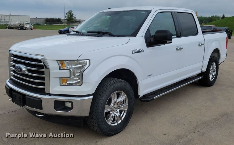 2017 Ford F150 Crew Cab pickup truck - KB9053