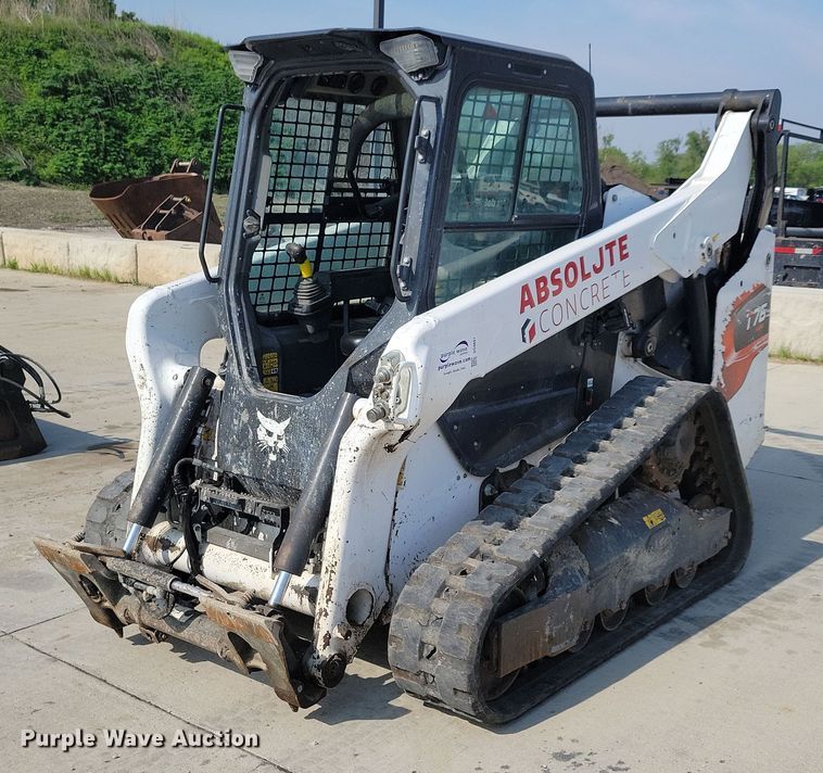 2021 Bobcat T76 tracked skid steer loader - DG0601