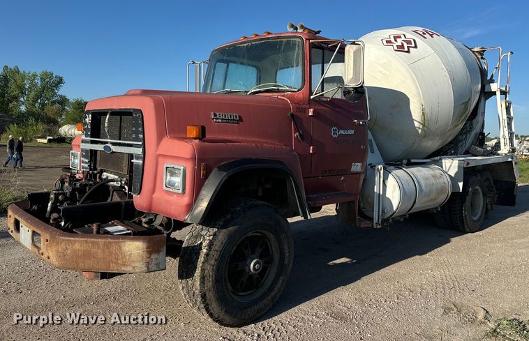 1989 Ford LT8000 ready mix truck - DN3249