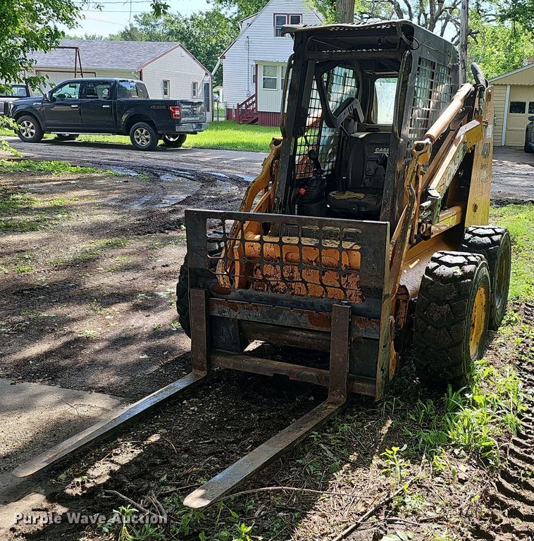 2010 Case 450 Series 3 skid steer loader - DP0936