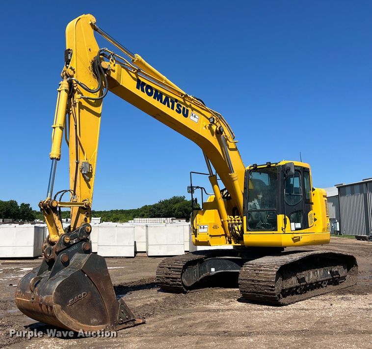 2020 Komatsu PC238USLC-11 excavator - DS3066