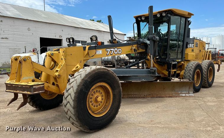 2007 John Deere 770D motor grader - DW5031