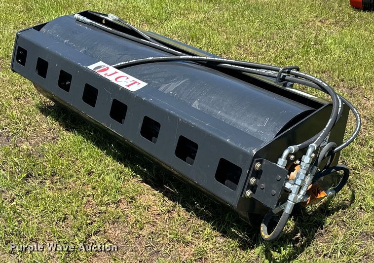 JCT skid steer roller - DX0496