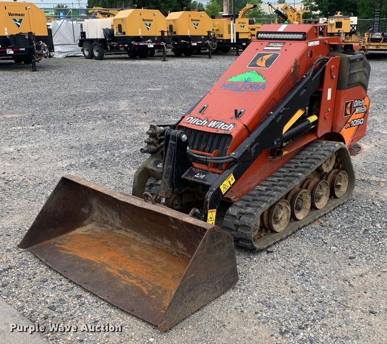 2020 Ditch Witch SK1050 compact utility loader - EH3867