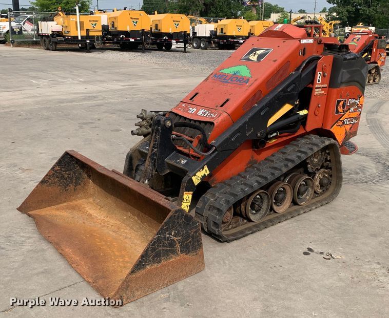 2017 Ditch Witch SK1050 compact utility loader - EH3868